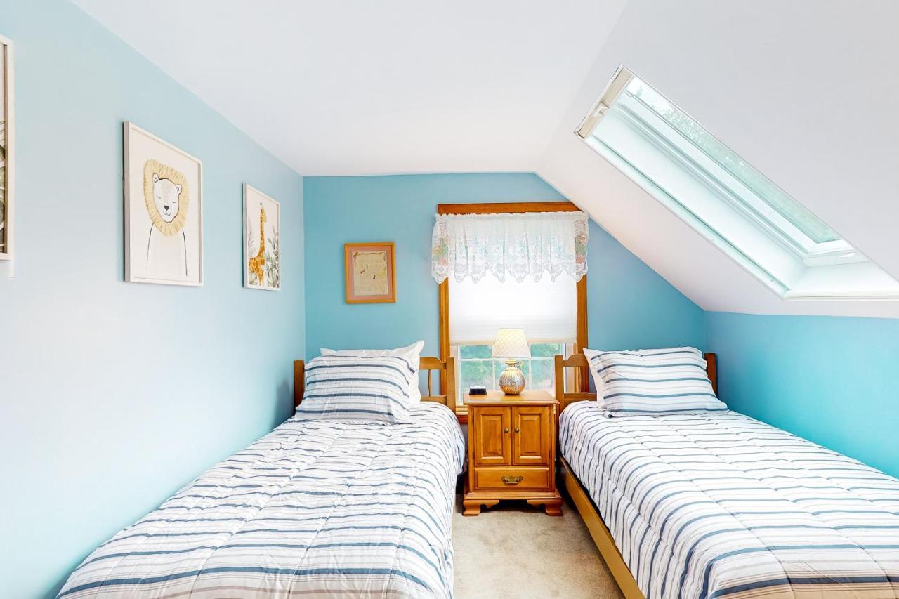 Villa Cape Me Away Gilford Exterior foto
