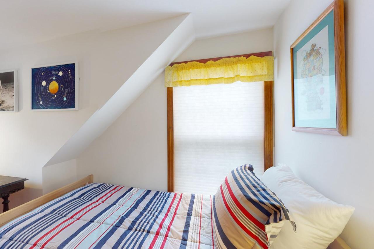 Villa Cape Me Away Gilford Exterior foto